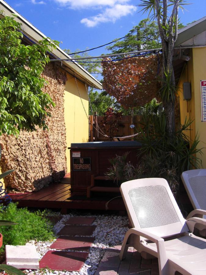 Inn Leather Guest House-Gay Male Only Fort Lauderdale Eksteriør billede